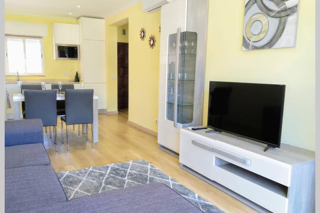 Praia Eulalia With Pool And 5 Minutes From The Beach Албуфейра Екстериор снимка