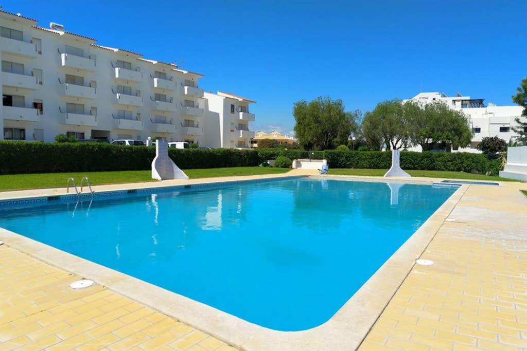 Praia Eulalia With Pool And 5 Minutes From The Beach Албуфейра Екстериор снимка